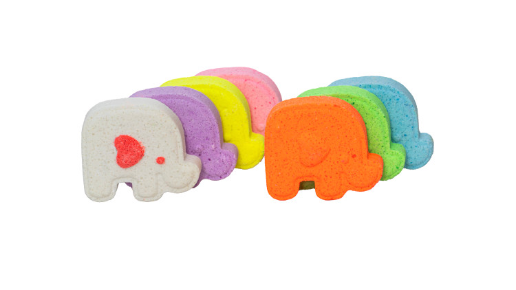 کوکتل پدیکور بی بی بمب _ طرح فیل _70 گرمی _ مناسب پدیکور _ آبرسان و خوشبو کننده ی پا