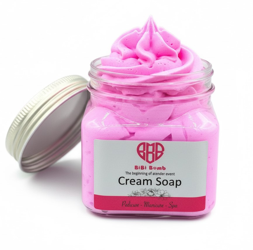 صابون خامه ی بی بی بمب _ رنگ بنفش  _ رایحه لوندر _ مناسب برای شست و شوی ملایم بدن